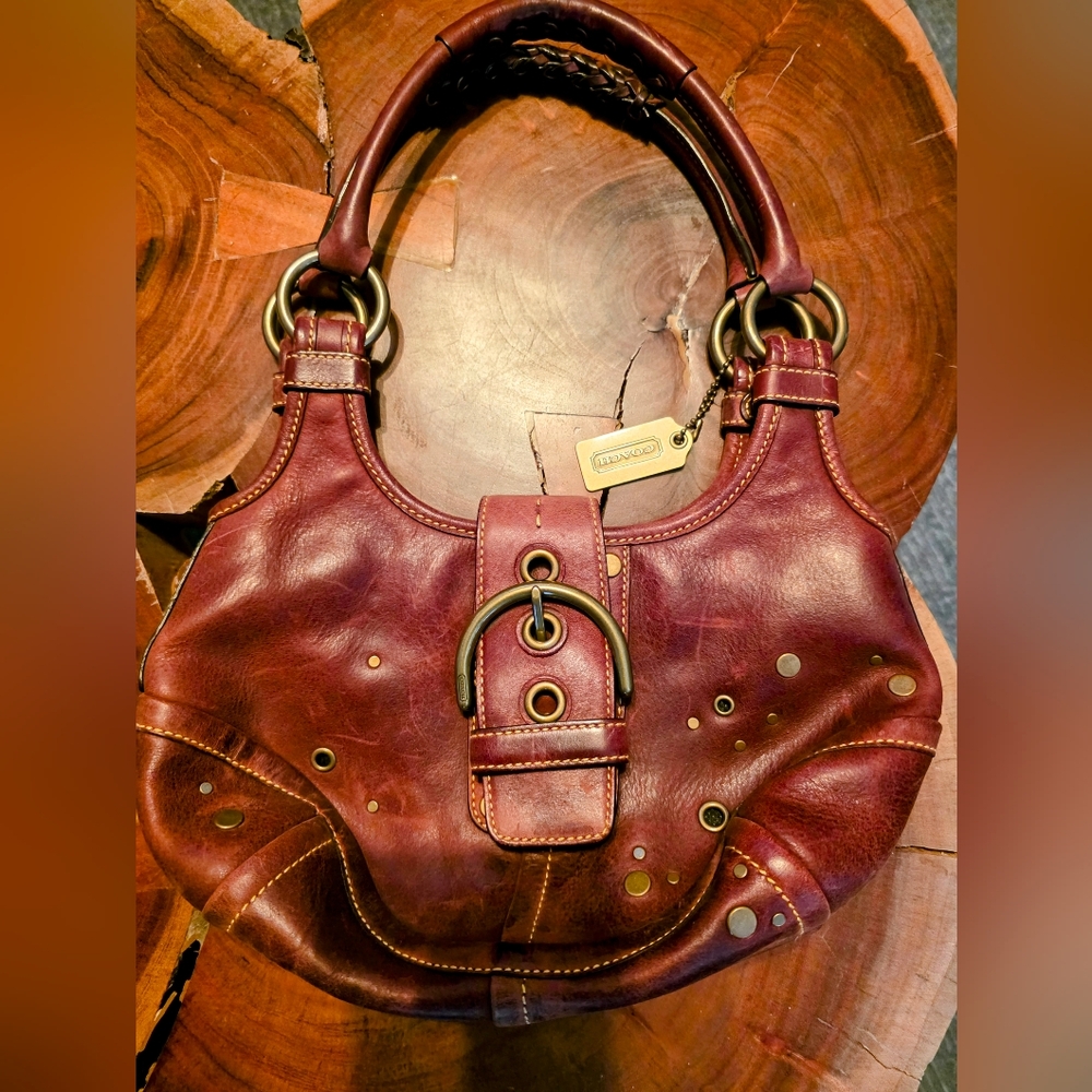 Vintage COACH 90s Soho 9641 Studded Leather Shoulder Bag
